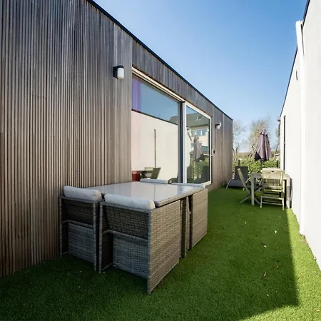 New Dahlia 6 With Parking By Interhome Casa de Férias