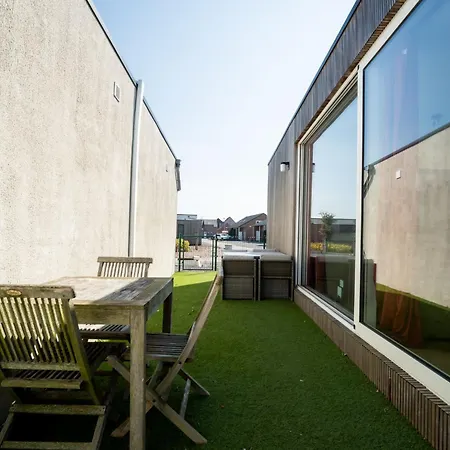 New Dahlia 6 With Parking By Interhome *