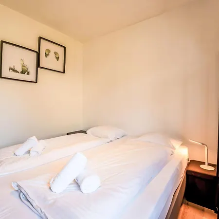 Casa de Férias New Dahlia 6 With Parking By Interhome Bredene